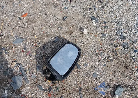 1995 Oldsmobile Cutlass Supreme Sl z USA, uszkodzony, nr VIN 1G3WH52M0SD375964